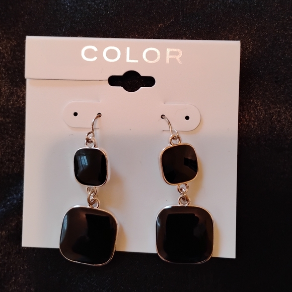 Black Earrings - Picture 1 of 4
